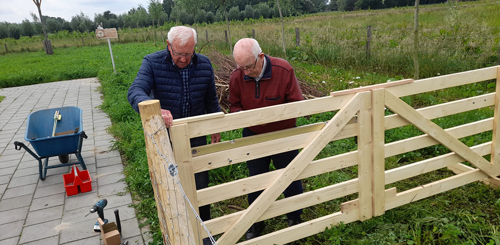 Erf onderhouden